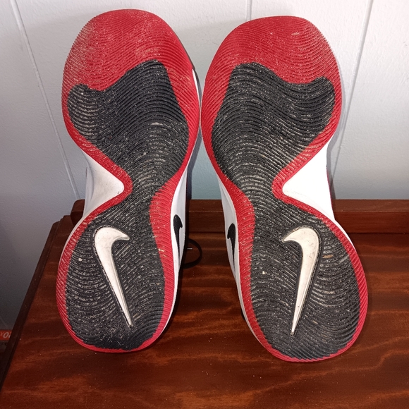 Nike Shoes Mens 7 Fly By Mid 2 Black Gym Red Basketball Sneakers - Picture 2 of 6